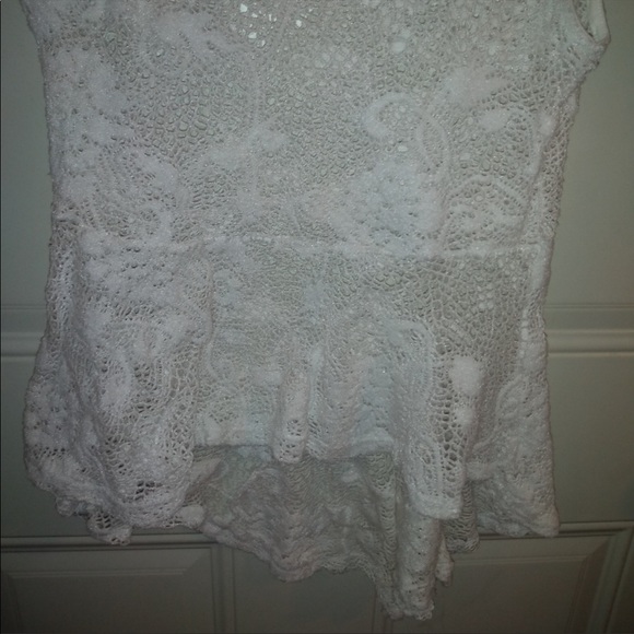 Lovely 153 Women’s Short Sleeve Crochet Shirt NWOT - Picture 5 of 7
